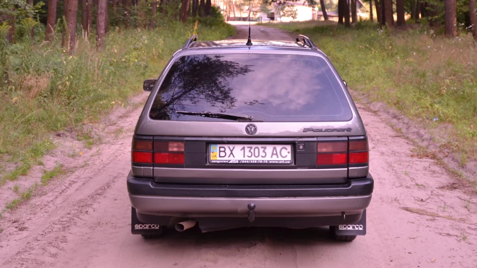 Volkswagen Passat Variant 1,8i дружина машина 5
