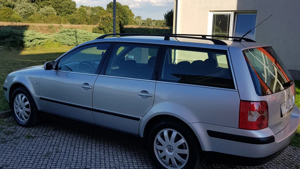 Volkswagen Passat Variant 1.8T,110KW,AWT.