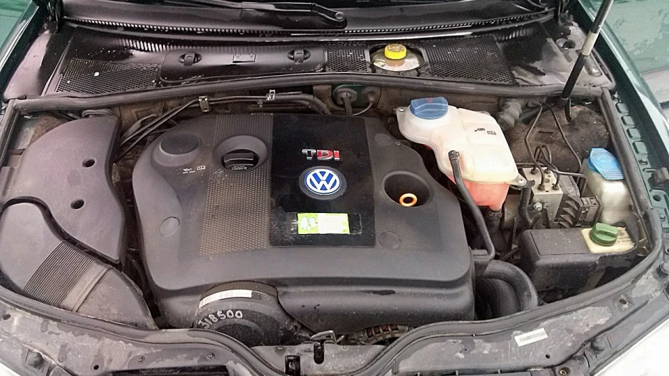 Volkswagen Passat Variant 1.9 TDI AJM 115 HP 4