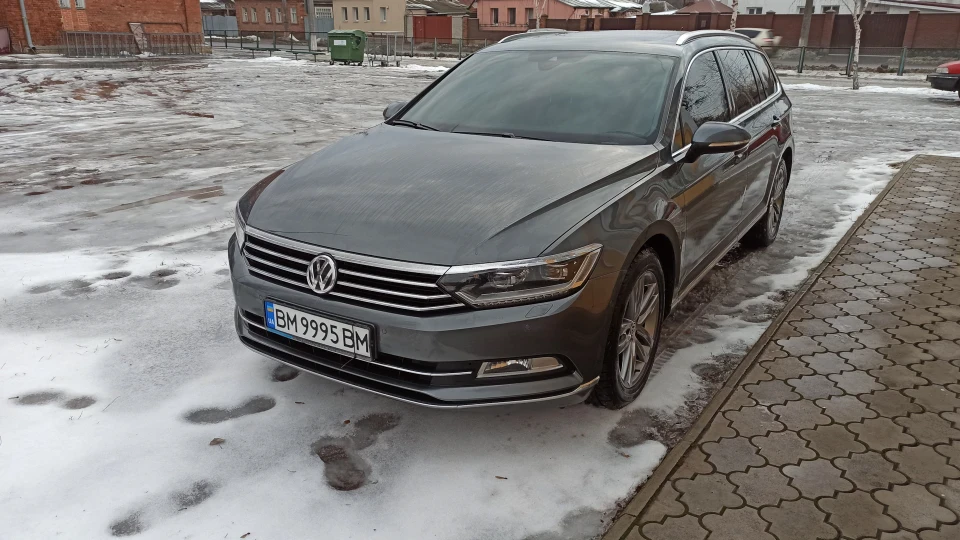 Volkswagen Passat Variant 190 hp.