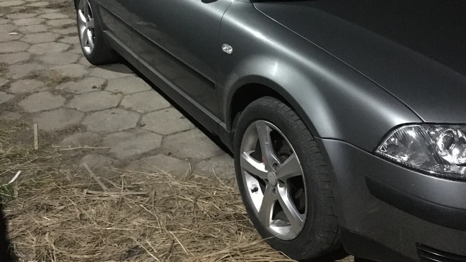 Volkswagen Passat Variant 1.9TDI AWX Сірко