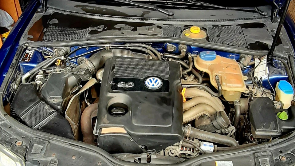 Volkswagen Passat Variant 2.0 AZM 2