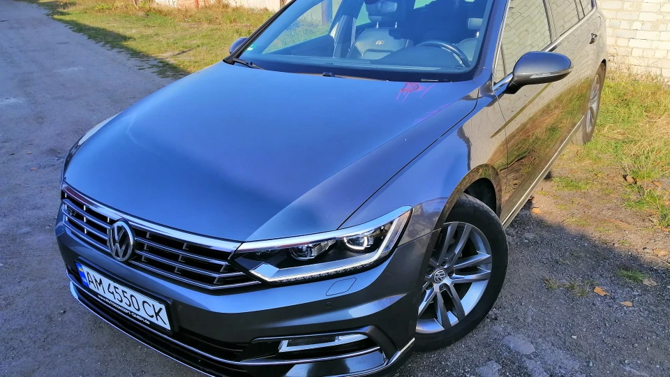 Volkswagen Passat Variant 2.0 R-line