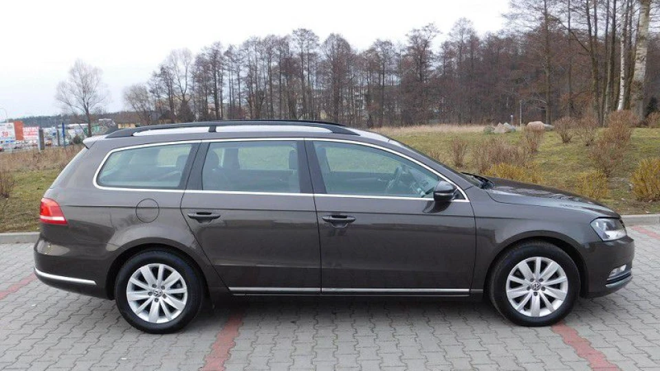 Volkswagen Passat Variant 2.0 TDI chocolate 3