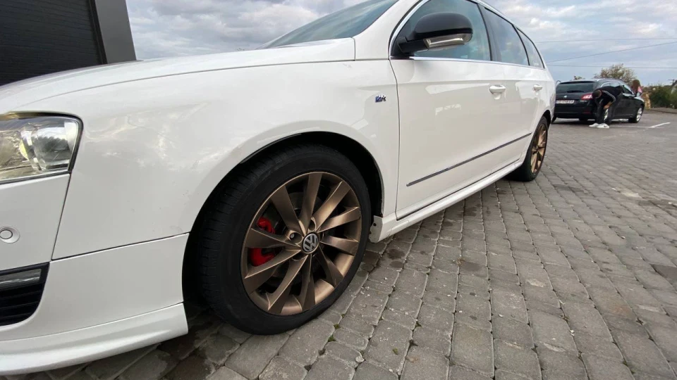 Volkswagen Passat Variant 2.0 TDI R-Line 170hp 2