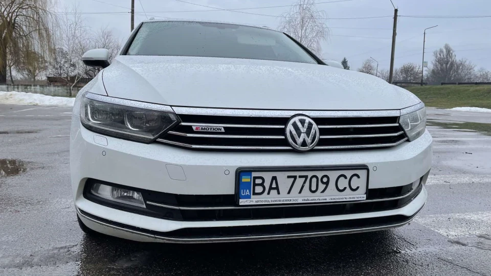 Volkswagen Passat Variant 2,0 турбо 175,9 kW 2