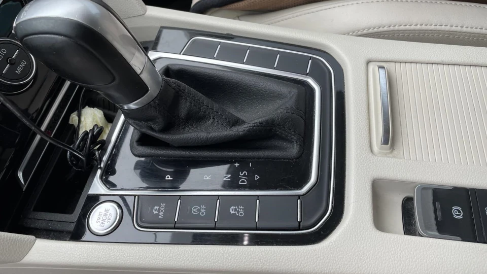 Volkswagen Passat Variant 2,0 турбо 175,9 kW 4