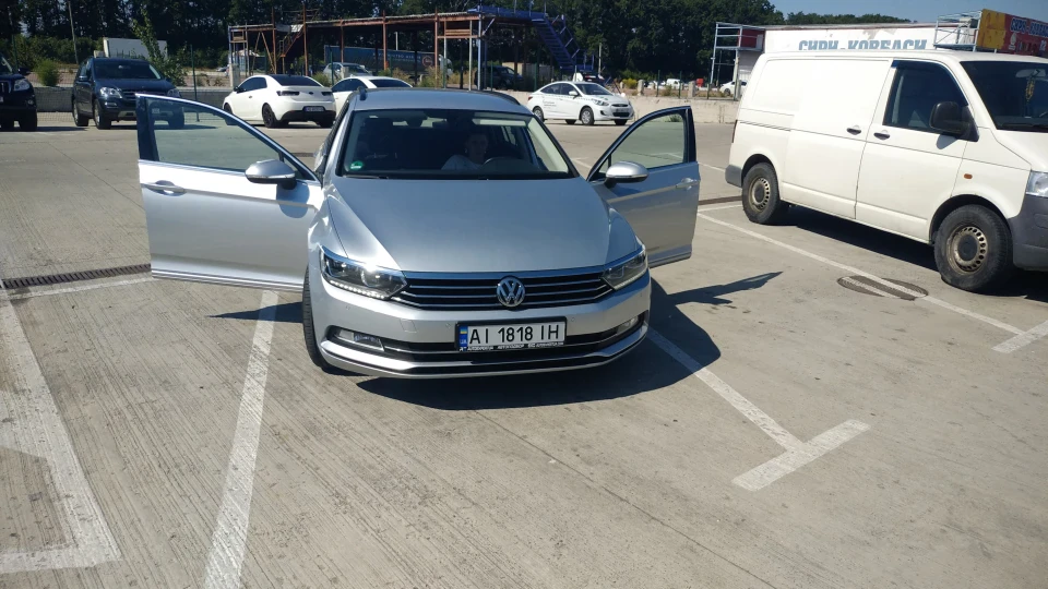 Volkswagen Passat Variant 2.0TDI Ікарус 3