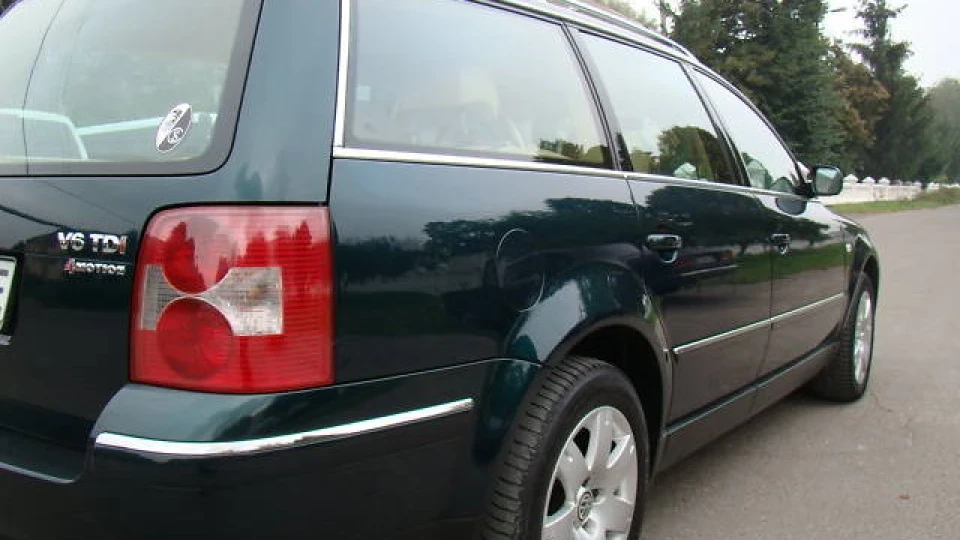 Volkswagen Passat Variant 2.5 TDI V6 4Motion 2