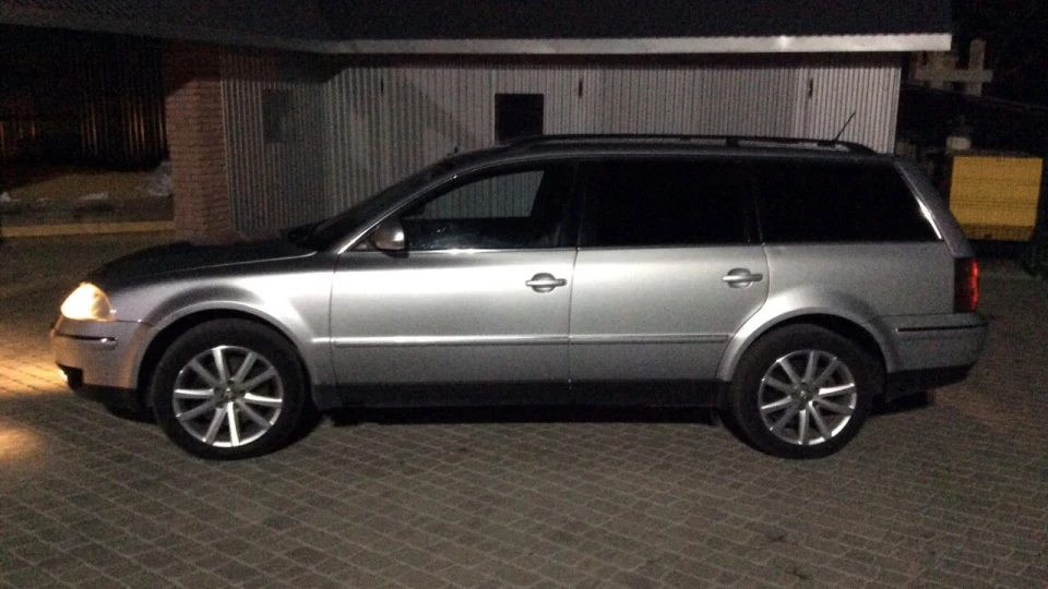 Volkswagen Passat Variant 2.5 V6 4MOTION 2