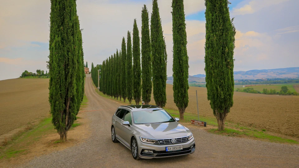 Volkswagen Passat Variant 2х R-line