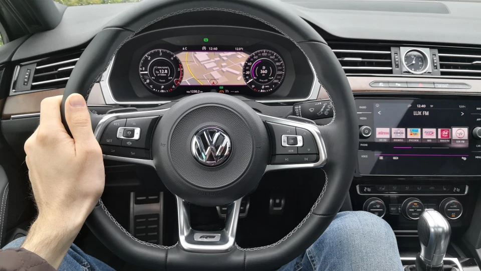 Volkswagen Passat Variant 2х R-line 4