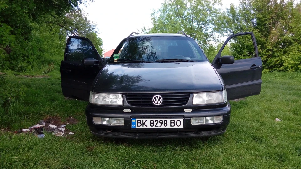 Volkswagen Passat Variant ABF Чорний корабель 2