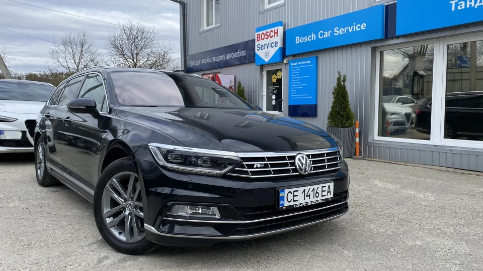 Volkswagen Passat Variant B8 R-line Premium 🟨🟦