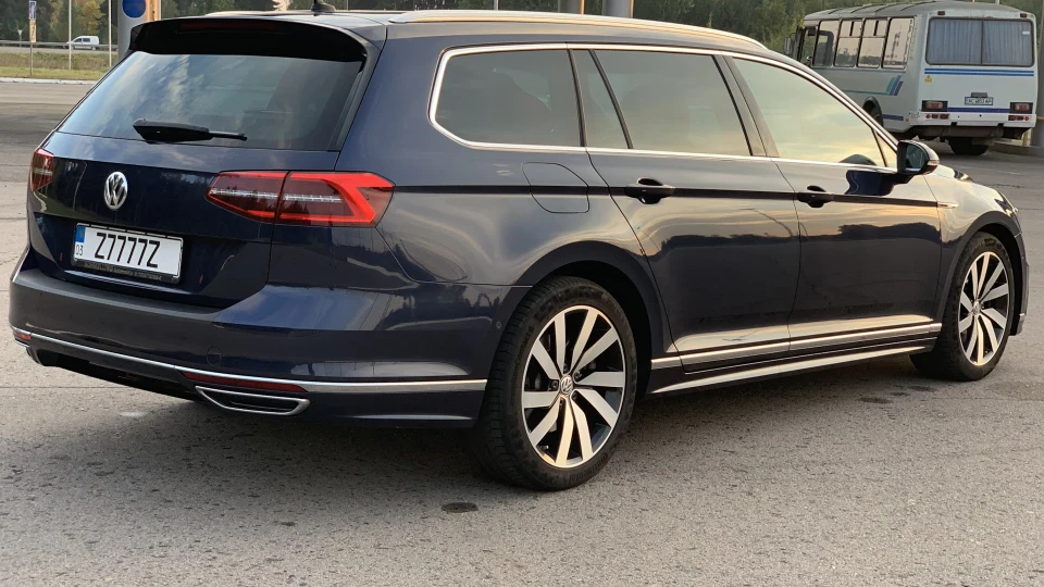 Volkswagen Passat Variant Be turbo R-Line 176kw 4