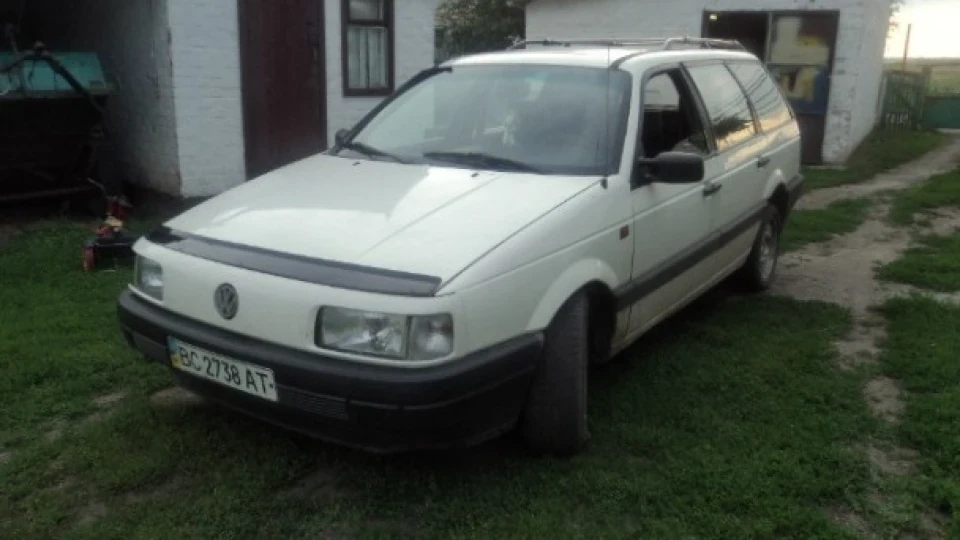 Volkswagen Passat Variant Білий 1.9 турбо дизель