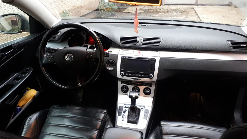 Volkswagen Passat Variant Black 3
