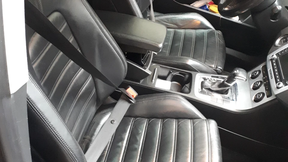 Volkswagen Passat Variant Black 4