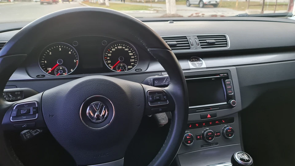Volkswagen Passat Variant Blue BirdСиній птах🐦 5