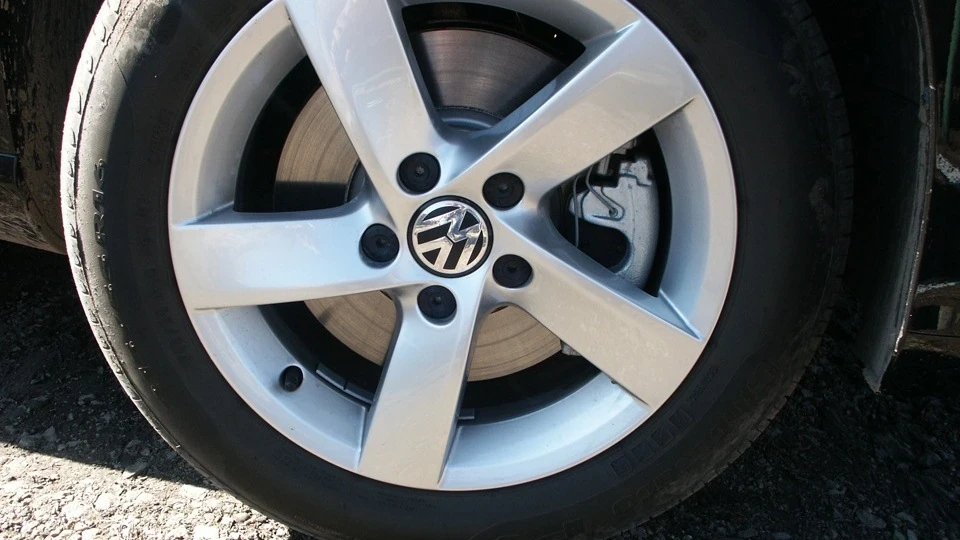 Volkswagen Passat Variant чорний літак 3