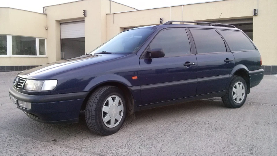 Volkswagen Passat Variant CL 1.8 3