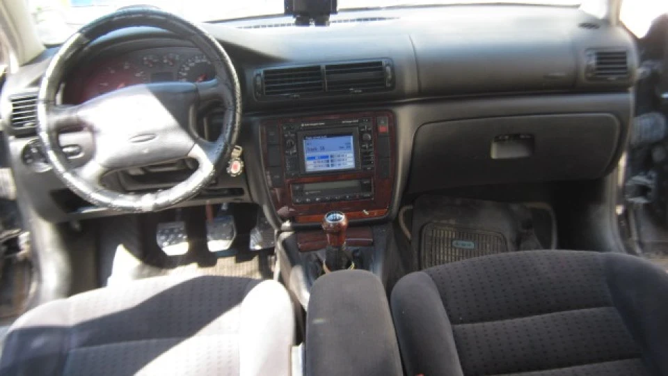 Volkswagen Passat Variant Чорний металік 1,9 TDI 4