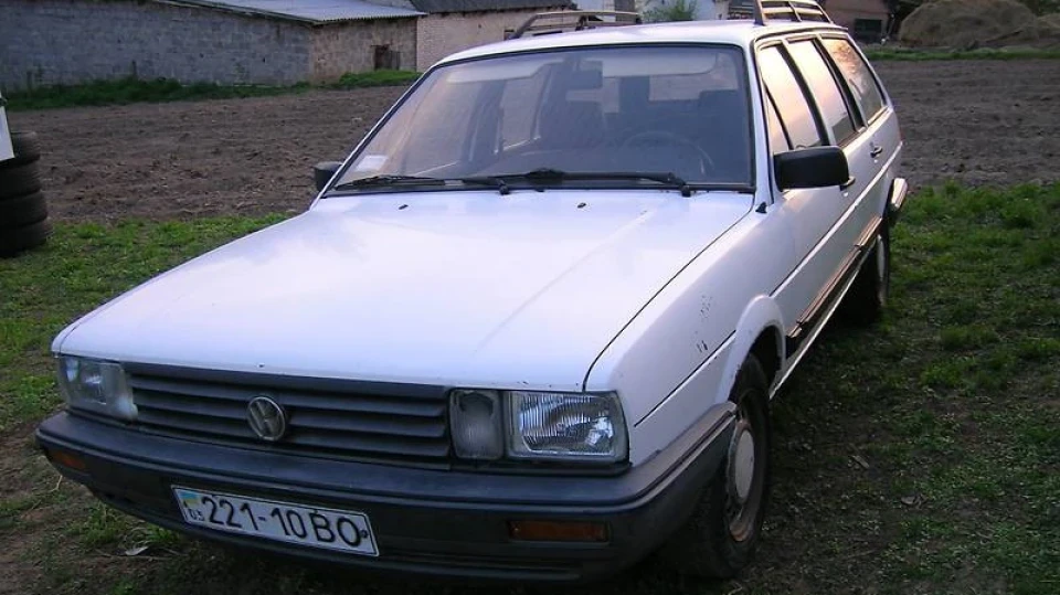 Volkswagen Passat Variant GT Syncro (32B) 2