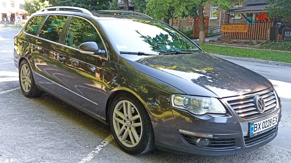 Volkswagen Passat Variant Highline MoccaAnthrazite