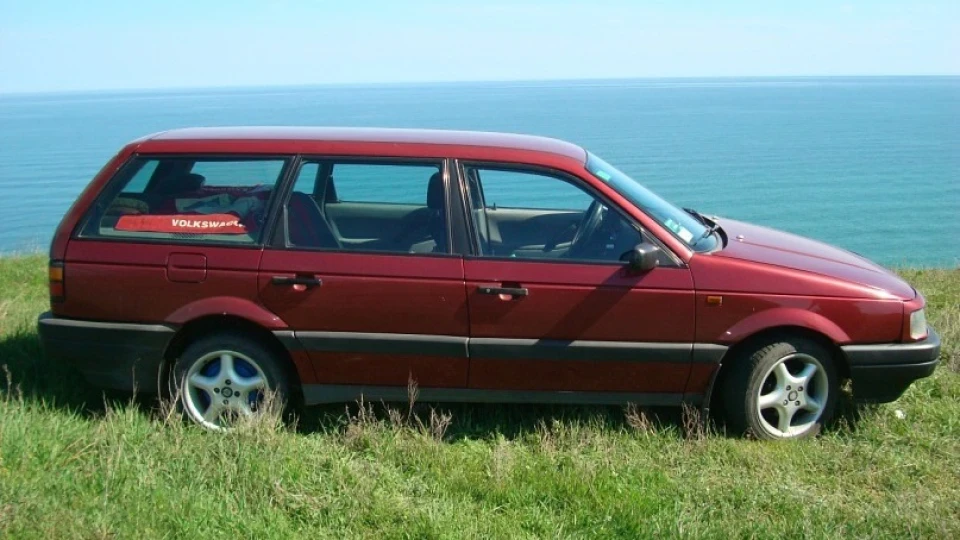 Volkswagen Passat Variant червоний металік 1.9D