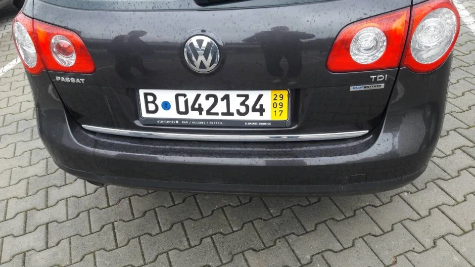 Volkswagen Passat Variant LC8Z MOCCABRAUN 4