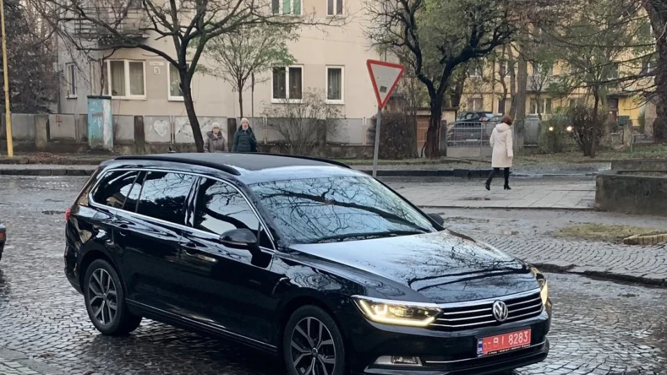 Volkswagen Passat Variant МРІЯ) 2