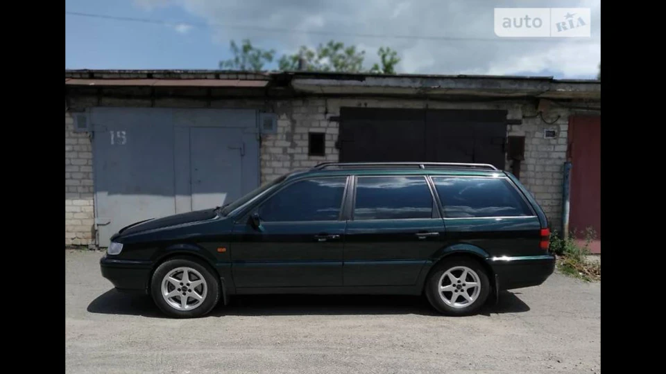 Volkswagen Passat Variant оригінальний VR6 на АКПП 4