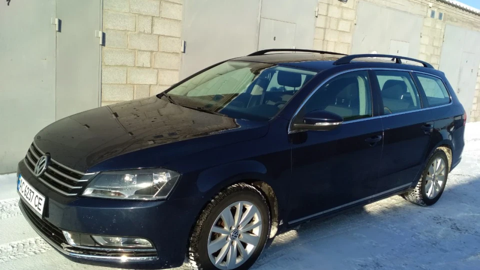 Volkswagen Passat Variant Повнопривідний синець 2