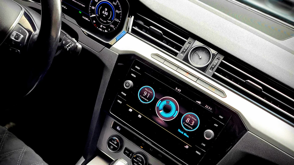 Volkswagen Passat Variant Produced by TDI sport 4