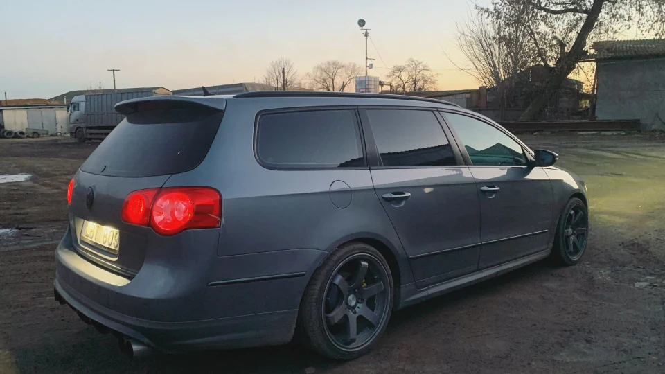 Volkswagen Passat Variant R-line 2