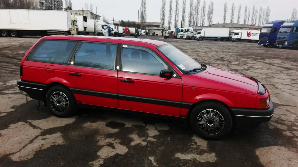 Volkswagen Passat Variant Red Hot Chili Peppers 3
