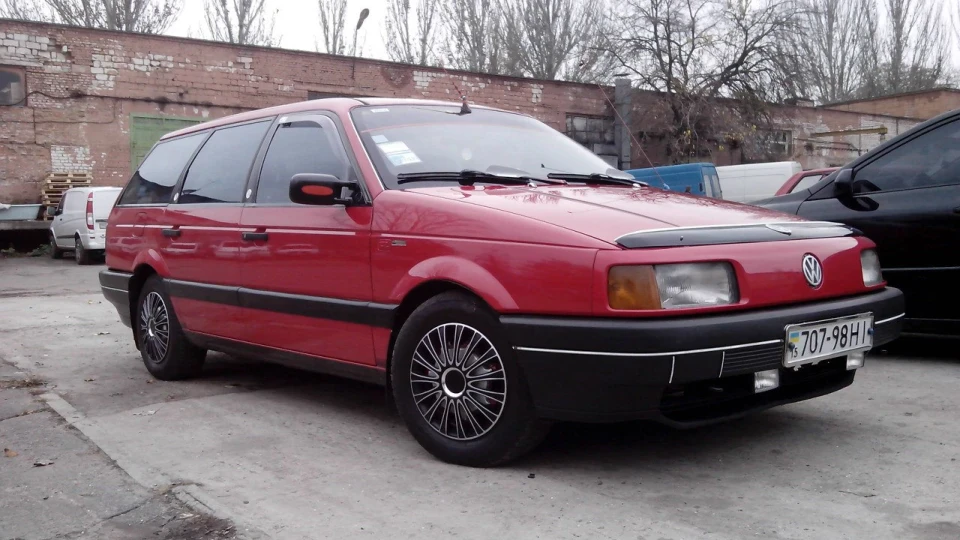 Volkswagen Passat Variant Red Hot Chili Peppers 5