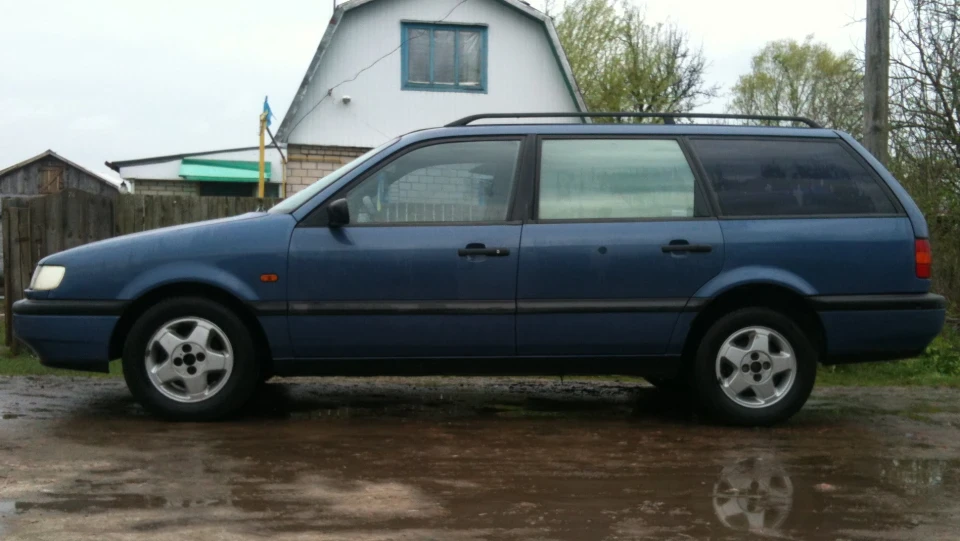 Volkswagen Passat Variant сарайчик з люком