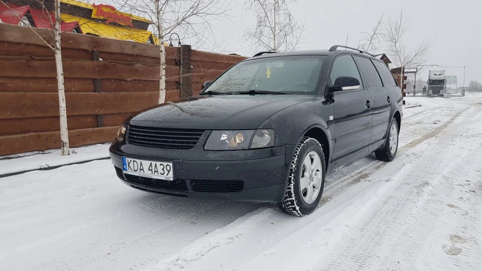 Volkswagen Passat Variant Schwarzer 2