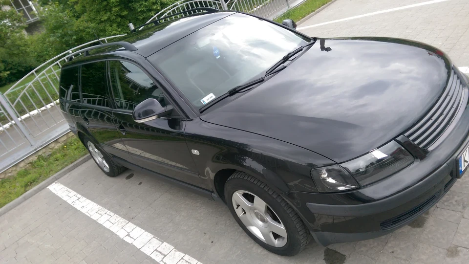 Volkswagen Passat Variant Schwarzer 3