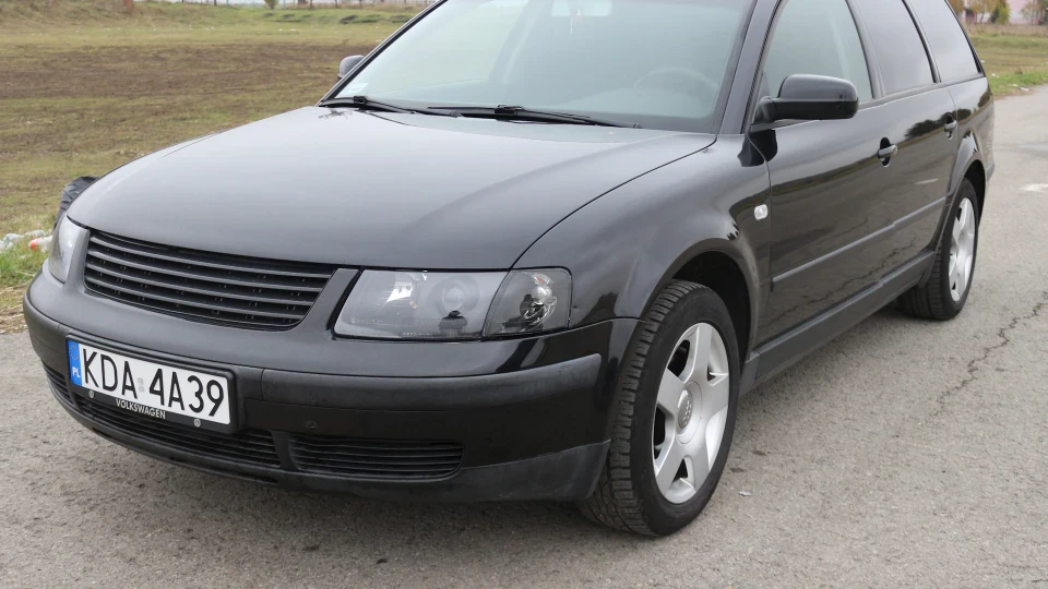 Volkswagen Passat Variant Schwarzer 4