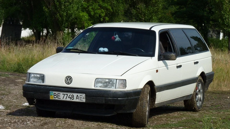 Volkswagen Passat Variant Бузковий 3
