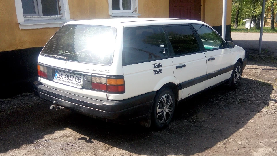 Volkswagen Passat Variant Вагон б3. 1.6 rf 2