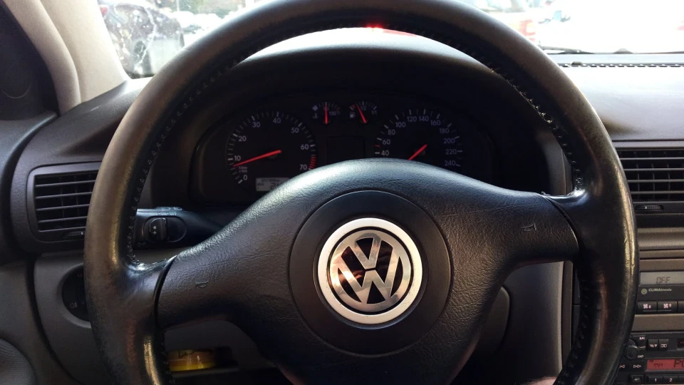 Volkswagen Passat Variant VR5 Syncro зі Стокгольму 4