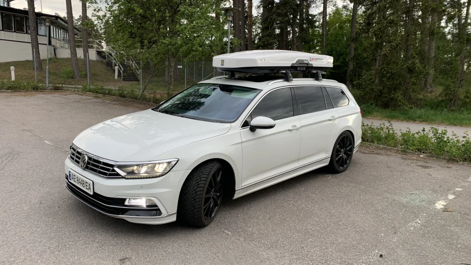 Volkswagen Passat Variant White Angels R-line 5