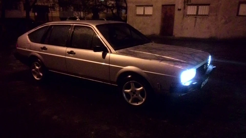 Volkswagen Passat 2