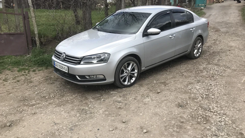 Volkswagen Passat 2
