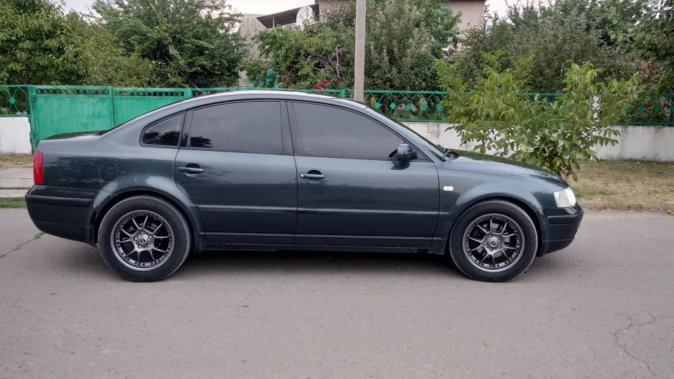 Volkswagen Passat 2