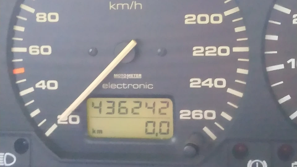 Volkswagen Passat 2