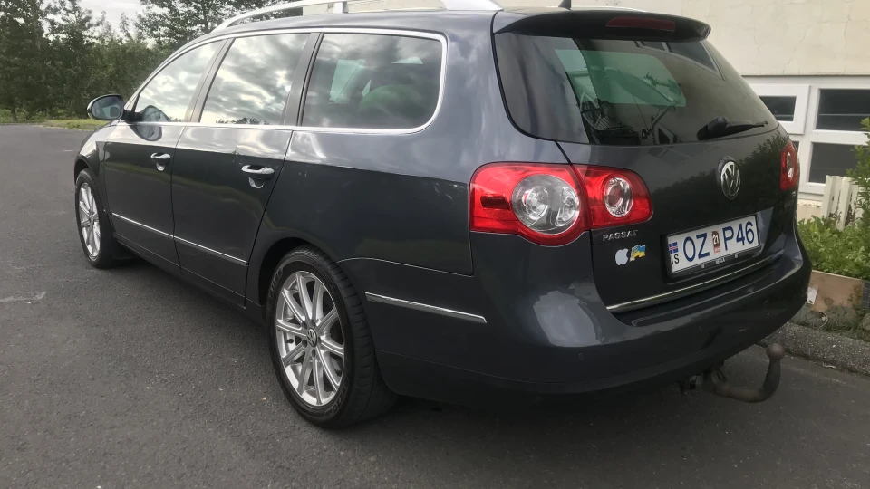 Volkswagen Passat 2